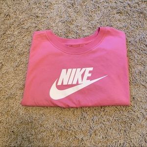 Nike loose fit top NWT